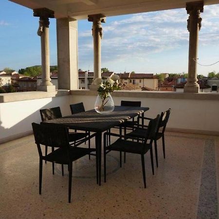 Stylish Penthouse Apartment In Venice Lido, 10 Minutes From Saint Marks Square Lido di Venezia Exterior photo